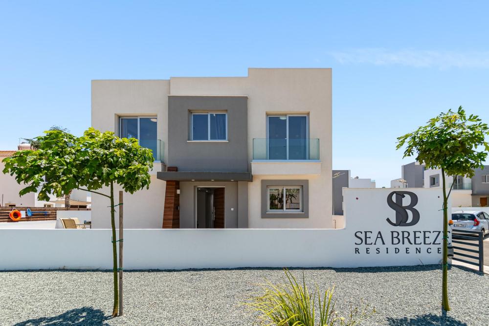 Sea Breeze Residences