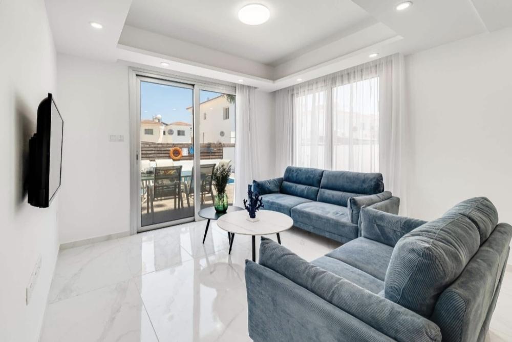 Sea Breeze Residences