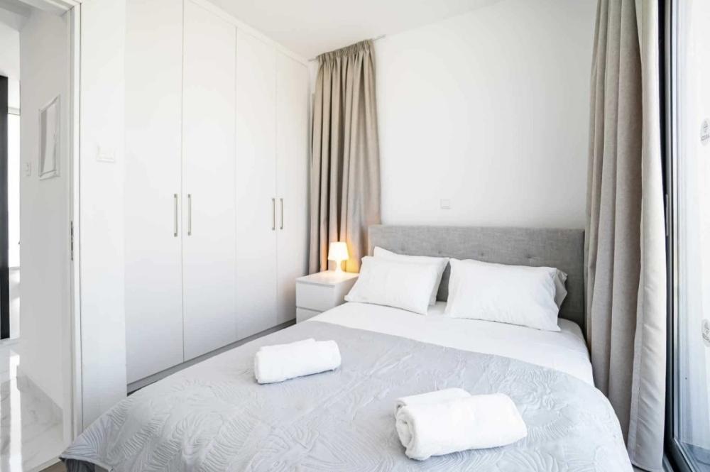 Sea Breeze Residences